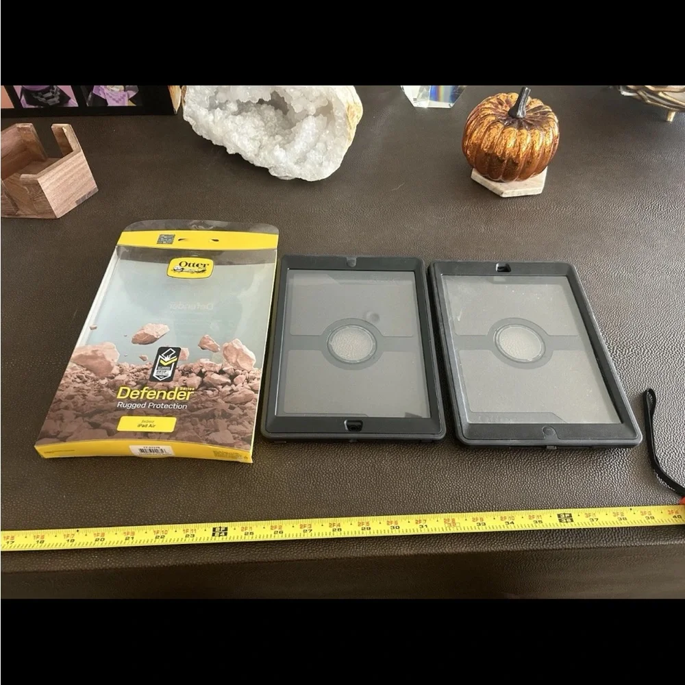 OTTER Box Defender Series Rugged Protection For iPad Air 77-27379 Model